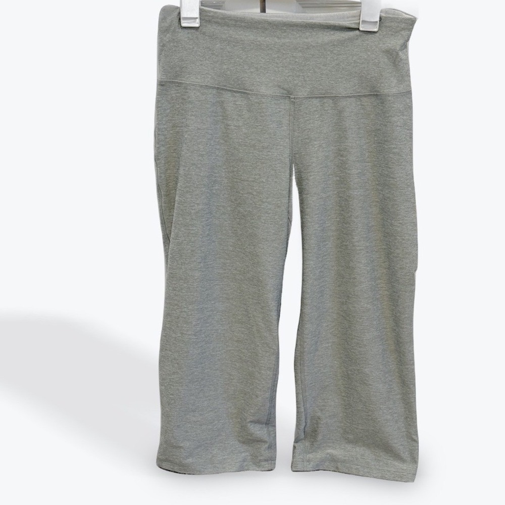 N.Y.L. New York  Athletic Capris Grey XL Yoga Workout Pants Women